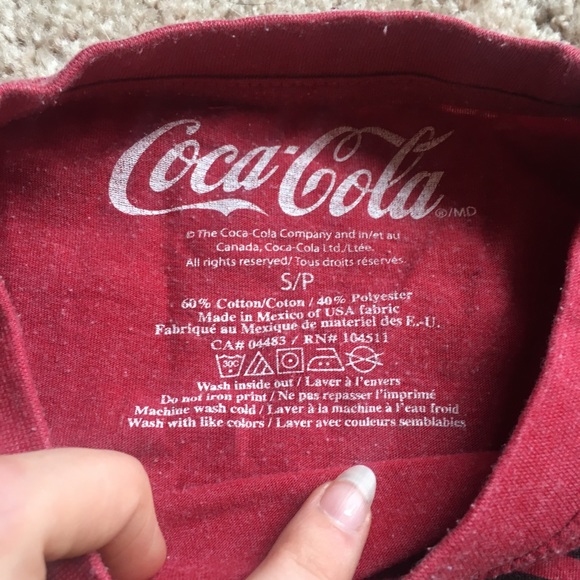 VINTAGE red Coca-cola men’s shirt - Picture 4 of 6